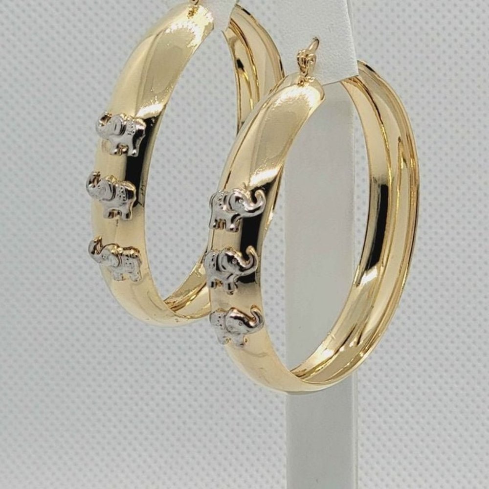 Brand New Brazilian 18k Gold Filled 3 Elephants Hoop Earrings
